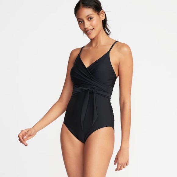 NWT Wrap + Tie Ruched One Piece Swimsuit - Picture 3 of 4